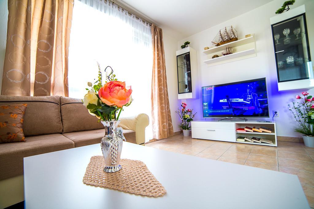 Split Apartments Shell 외부 사진